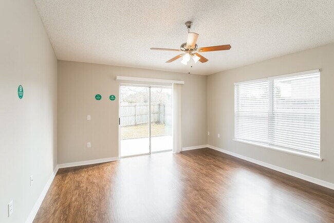 Photo - 6811 Majorca Ct