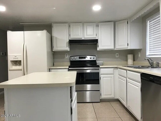 Photo - 8238 W Monroe St