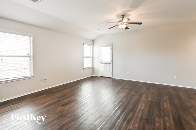 Photo - 14005 Lake Cres Dr