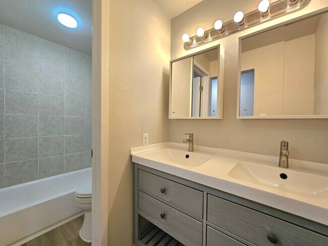 Photo - 12th and Wads Residences