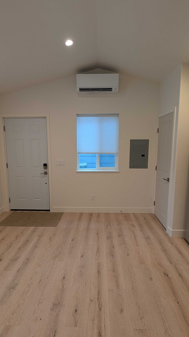 Photo - 1725 Spur Ridge Ln