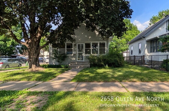 Building Photo - 2658 Queen Ave N