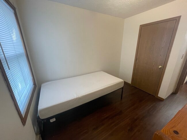 Photo - 420 S Chauncey Avenue