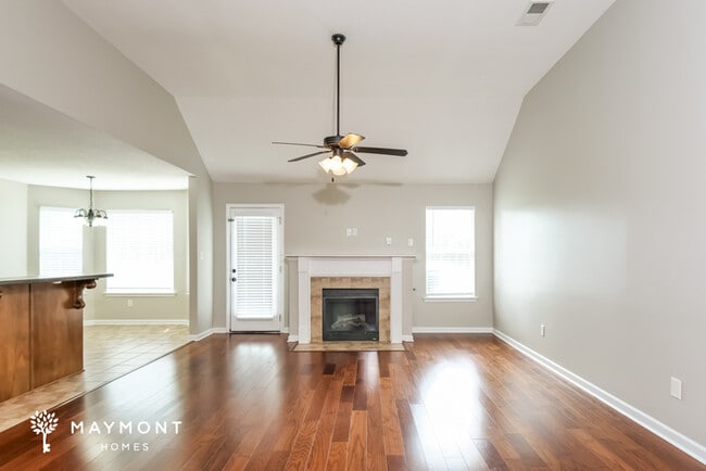 Photo - 5918 Keebler Dr W