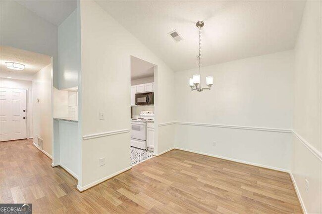 Photo - 529 Warm Springs Cir