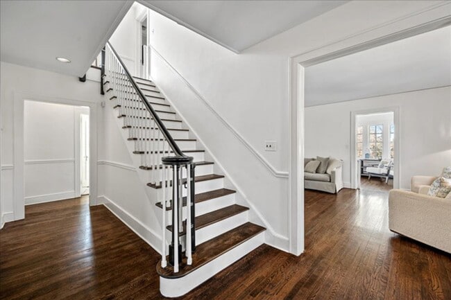 Photo - Manor Woods 5 Bedroom 2.5 Bathroom Colonial Home