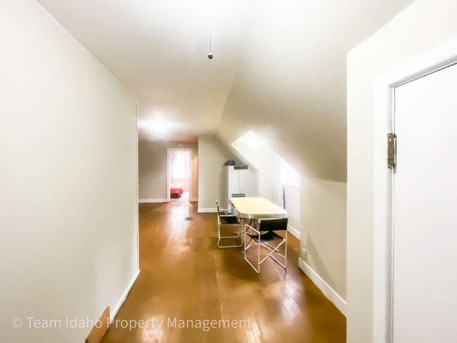 Photo - 811 E 6th St Unit 811.5 E 6th Street - Upper
