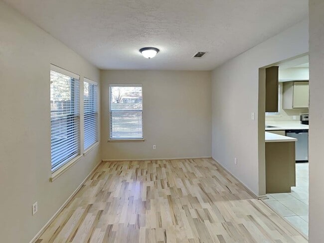 Photo - 164 Maple Branch St