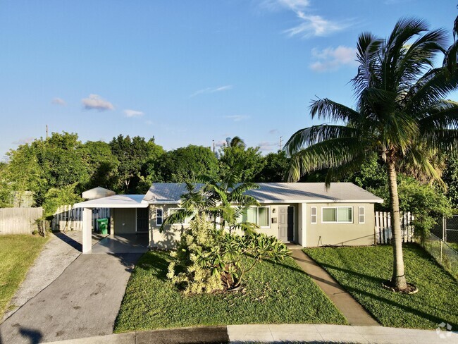 Building Photo - 1810 G Ave Rental