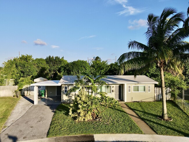 Photo - 1810 G Ave Casa