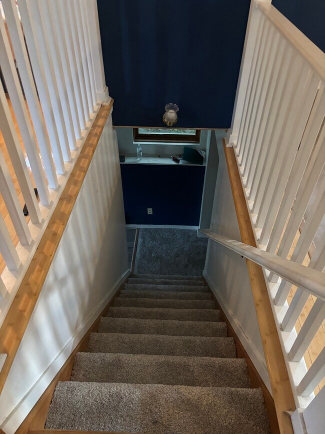 Photo - 124 Starr Ridge Rd