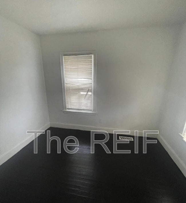 Photo - 1733 Kansas Ave