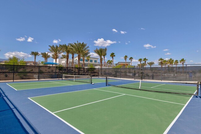 Photo - LUX HOME PALM DESERT RESORT LIVING