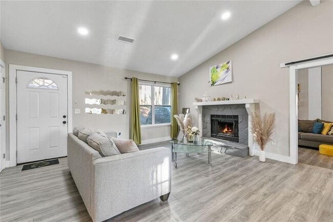 Photo - 494 Plainville Dr SW