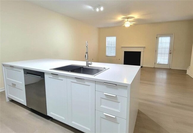 Photo - 1516 Parc Main St