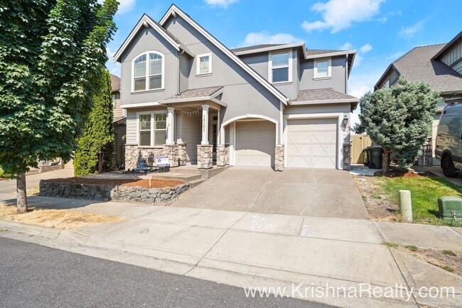 Stunning 4 BD* 2.5 BA* Single Family Home ... - Stunning 4 BD* 2.5 BA* Single Family Home ...
