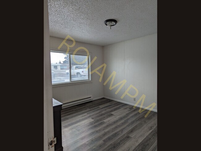 Front Bedroom - 117 Main St