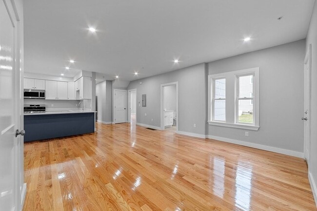 Photo - 376 Chestnut St Unit 1