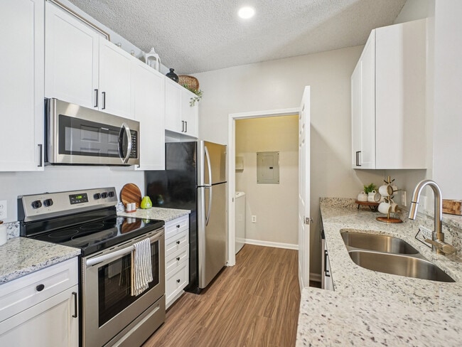 Photo - The Berkeley At Southpoint