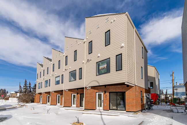 Building Photo - Bowwood Block