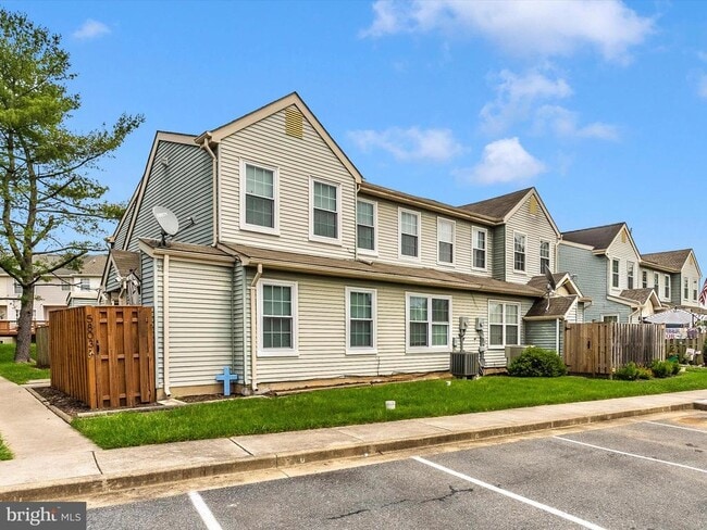 Photo - 5803 Oleander Pl Townhome