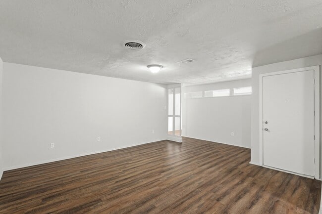 Photo - 414 Grantham Rd