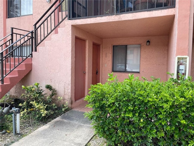 Photo - 235 Lakeview Dr Unit 102