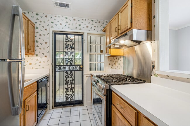 Photo - 2756 Garden Ln