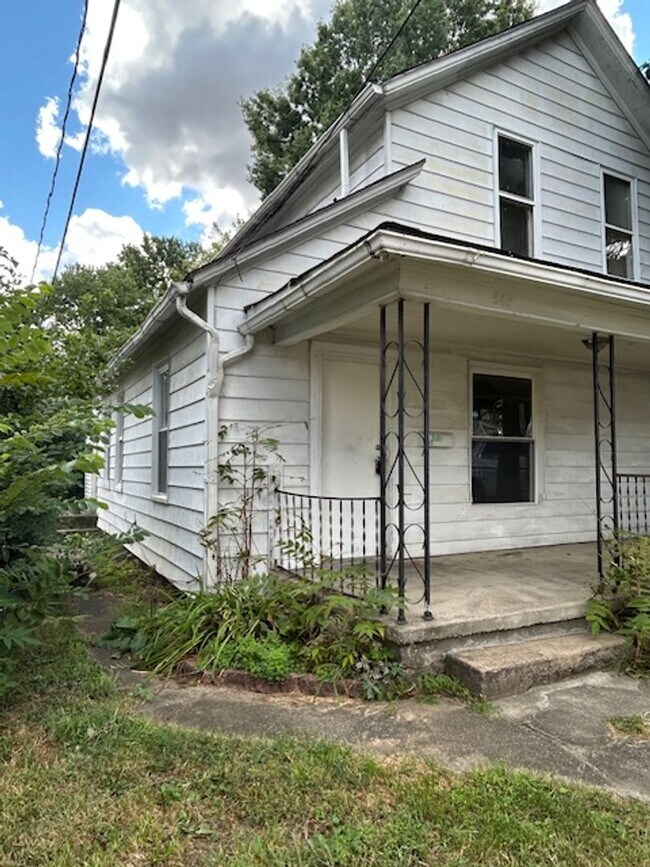 Photo - University Park 5BR/2BA—Walkable to UA, Fl...