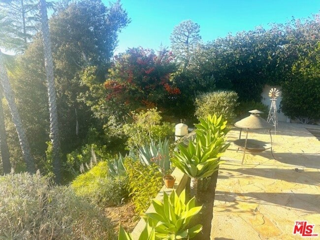 Photo - 1939 Westridge Terrace