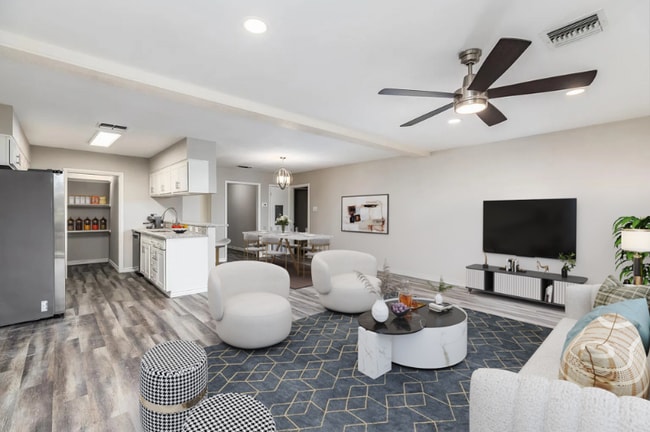 Building Photo - 7210 Grass Valley Dr