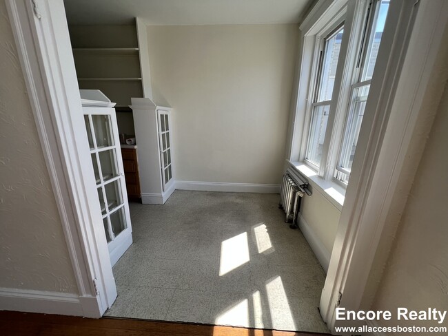 Photo - 1163 Boylston St Unit 34