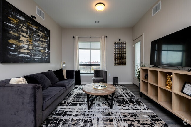 2BR, 2BA - 1081SF - Living Room
