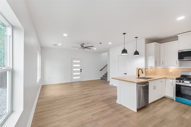 Photo - 6809 Fairway Dr Unit A