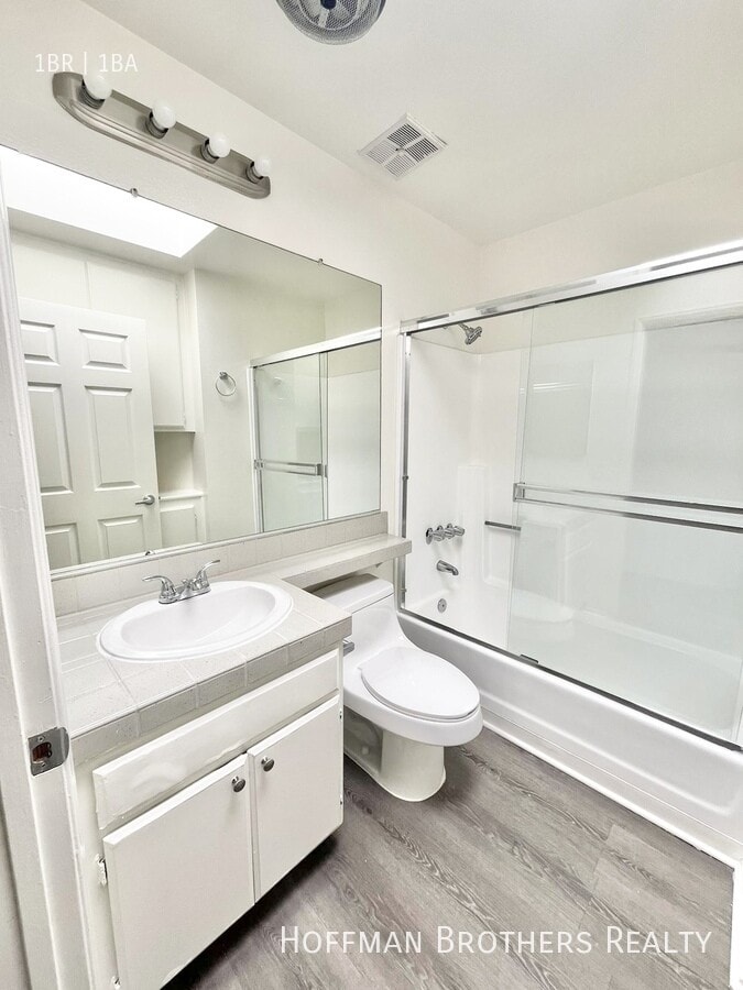 Photo - 3462 Mentone Ave Unidad 104