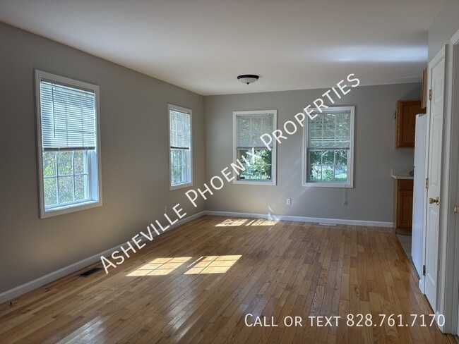 Photo - 101 Lanier Ln