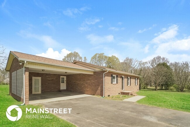 Photo - 2236 Helen Dr NW