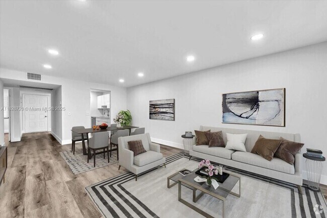Building Photo - 1201 SW 128th Terrace Unit 303E Rental