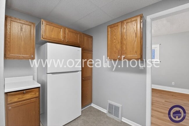 Photo - 450 Second St