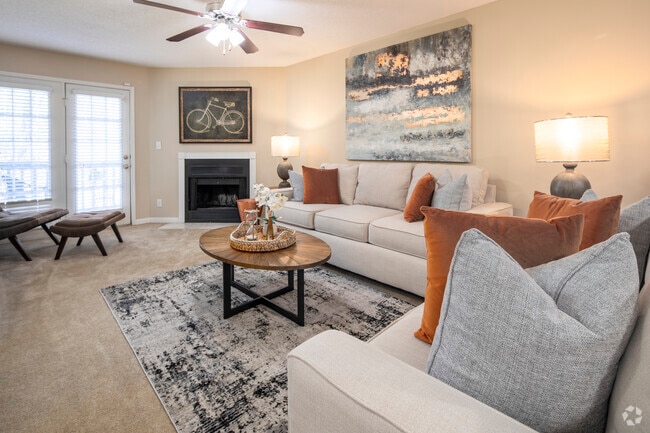 2BR, 2BA - 1,150 SF