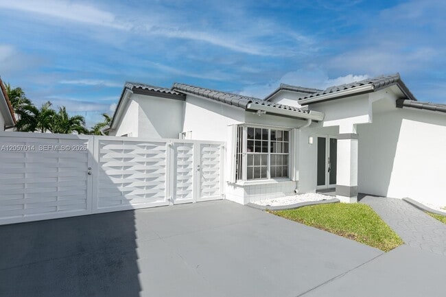 1938 SW 137th Ct