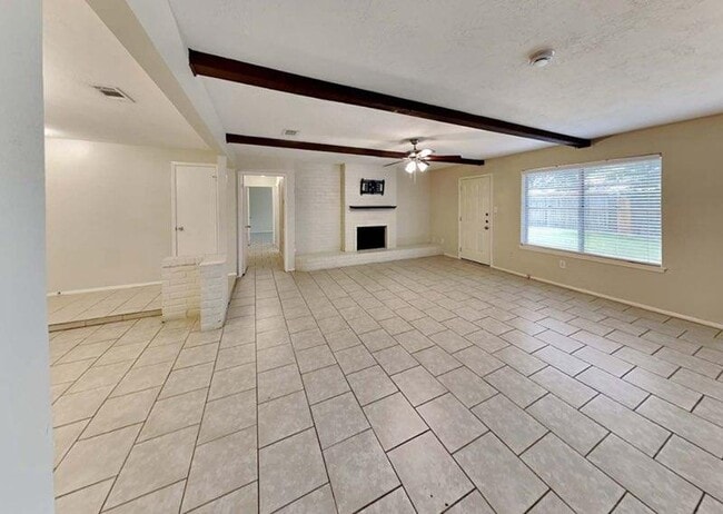 Photo - 16512 Forest Bend Ave Casa