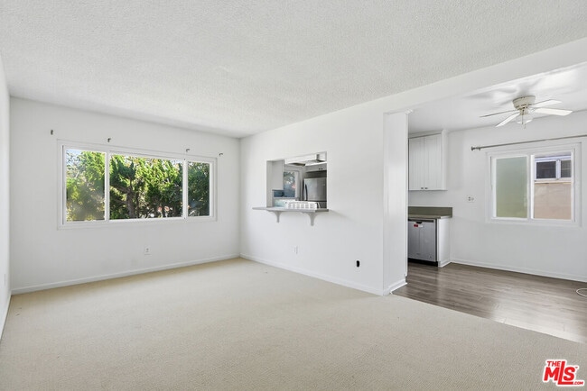 Photo - 8401 Tuscany Ave Unidad 4