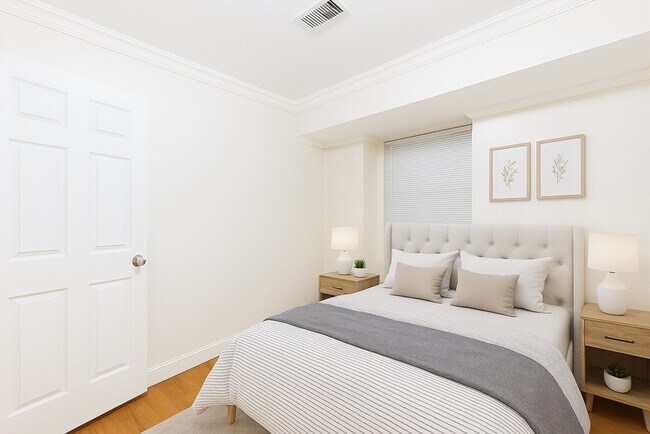 Photo - 712 Shawmut Ave Unidad 1R