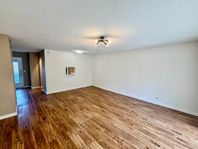 Photo - 1000 NE 14th Ave Unit 304