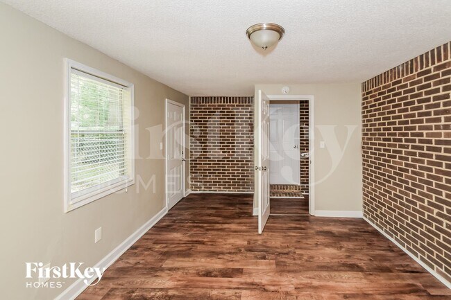 Photo - 1207 7th Ave