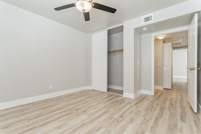 Photo - 1888 Bighorn St