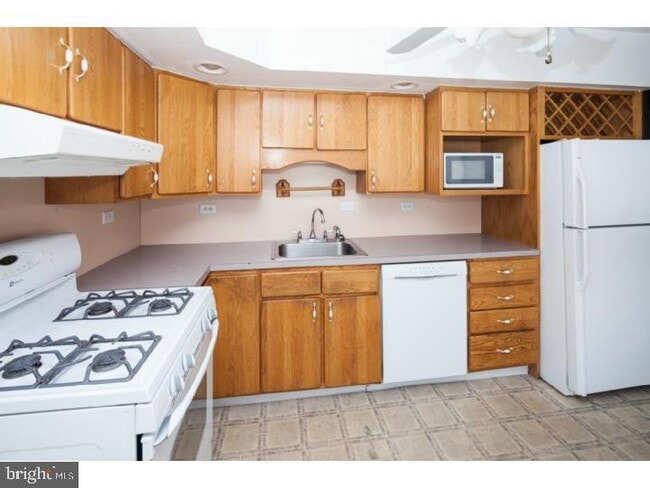 Photo - 225 Brennen Dr