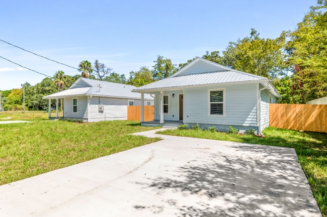 Photo - 3510 Datura St