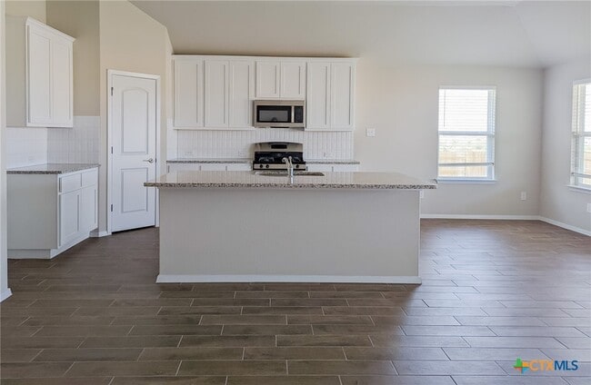 Photo - 139 Spiny Lizard Ln